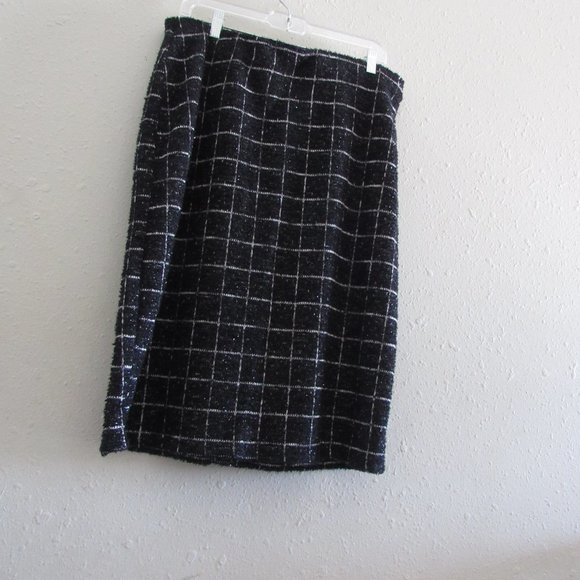 Catos Skirt - Picture 2 of 6